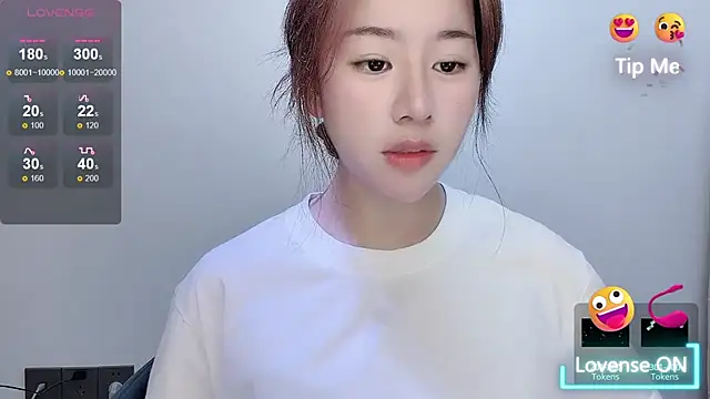 Snapshot of Baixi-01 chatting on April 25, 1:41 pm Baixi-01 online show from April 25, 1:41 pm