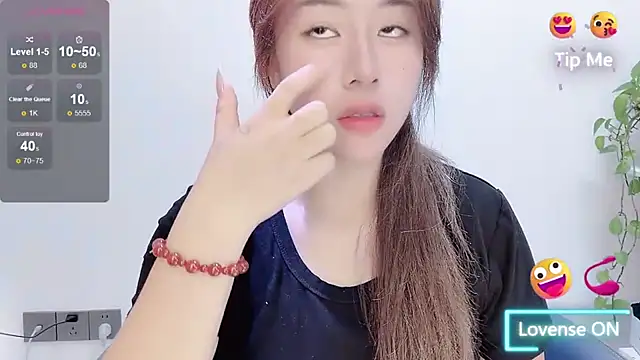 Snapshot of Baixi-01 chatting on April 26, 4:32 am Baixi-01 online show from April 26, 4:32 am