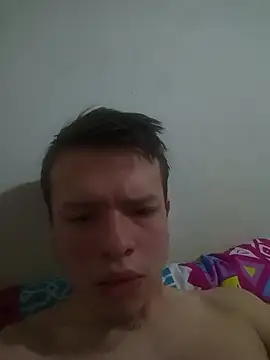 Snapshot of papiVIPx chatting on February 24, 3:54 pm papiVIPx online show from February 24, 3:54 pm