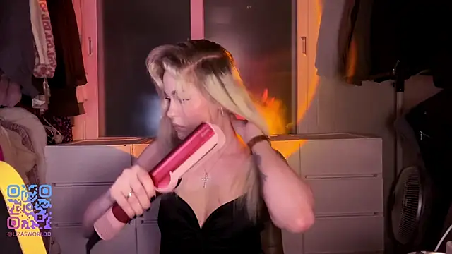 Snapshot of LisaNelsona chatting on February 26, 2:38 pm LisaNelsona online show from February 26, 2:38 pm