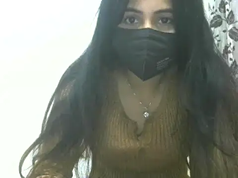 Snapshot of keyswee chatting on January 1, 8:45 am keyswee online show from January 1, 8:45 am