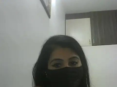 Snapshot of keyswee chatting on January 13, 9:52 am keyswee online show from January 13, 9:52 am