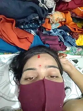 Snapshot of Poonam_bhoji chatting on July 17, 6:46 pm Poonam bhoji online show from July 17, 6:46 pm