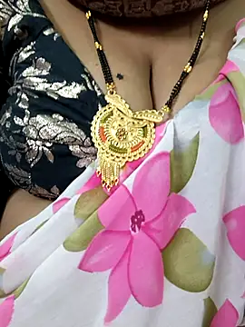 Sofiaa 09 online show from March 1, 5:15 pm