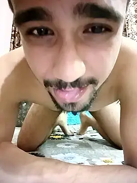 Snapshot of big_indiancock chatting on June 8, 6:52 pm big indiancock online show from June 8, 6:52 pm