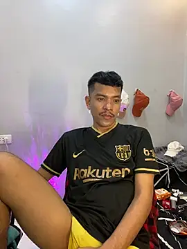 Snapshot of asian_darlingcummersxXx chatting on April 17, 3:15 pm asian darlingcummersxXx online show from April 17, 3:15 pm