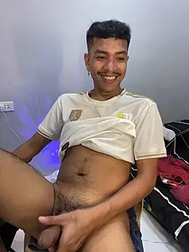 Snapshot of asian_darlingcummersxXx chatting on April 18, 7:56 am asian darlingcummersxXx online show from April 18, 7:56 am
