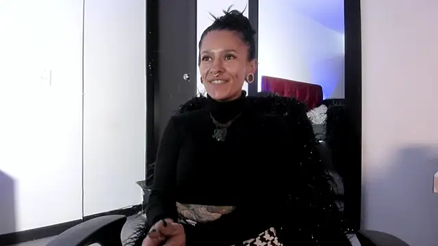 Amelie Blake online show from April 2, 12:36 pm