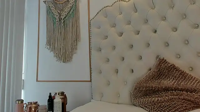 Sara funy online show from February 25, 12:26 pm