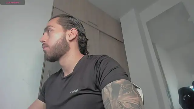 Axel  Blaze online show from June 19, 1:59 pm