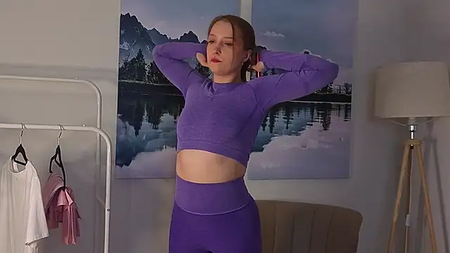 AraSuits online show from February 28, 5:08 am