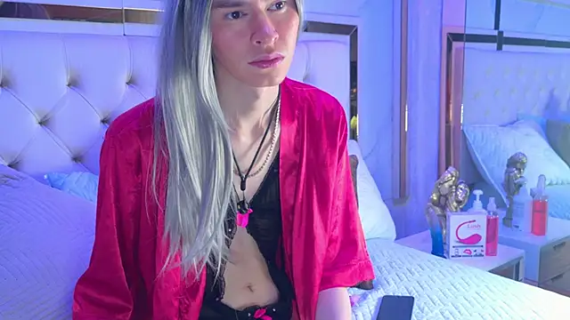 Snapshot of kamilla_rossi chatting on March 1, 7:27 pm kamilla rossi online show from March 1, 7:27 pm