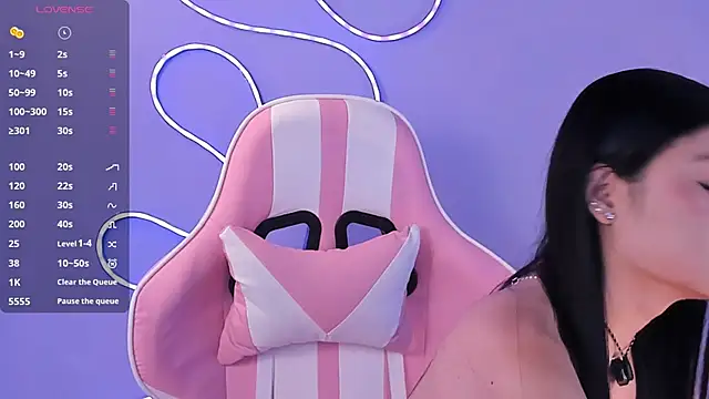 miacapone online show from February 28, 1:23 pm