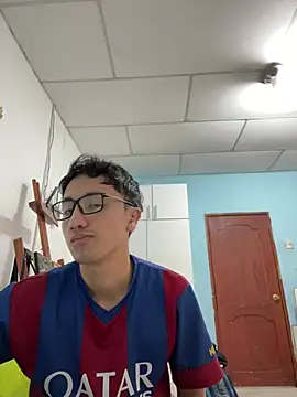 Snapshot of Gonzalogz chatting on June 1, 3:14 pm Gonzalogz online show from June 1, 3:14 pm