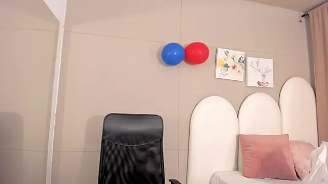 Snapshot of Briian__ chatting on July 5, 1:40 pm Briian online show from July 5, 1:40 pm