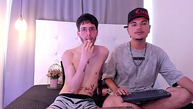 Jason 23   online show from April 1, 8:06 pm