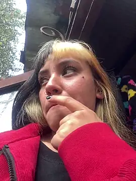 Sara 92 online show from March 9, 9:41 pm