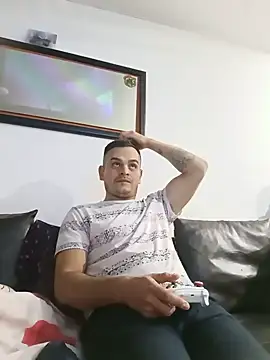Edwin Q online show from July 3, 3:13 am