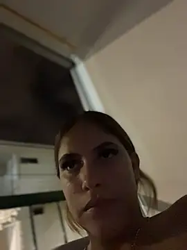 MiluRossee online show from April 5, 6:54 am