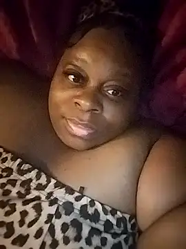 Pinkchocolatebbw online show from March 12, 6:08 am