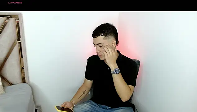 oliver   saint online show from March 1, 8:44 pm