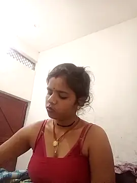 Hot chani online show from April 4, 8:50 pm