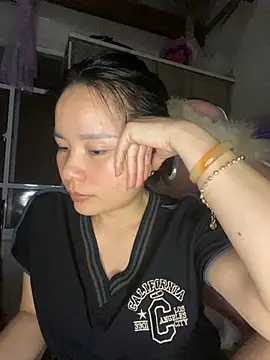 Ivy Trix2 online show from April 8, 3:45 pm