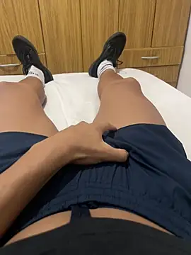 Snapshot of RuinedQuark chatting on February 26, 3:00 pm RuinedQuark online show from February 26, 3:00 pm