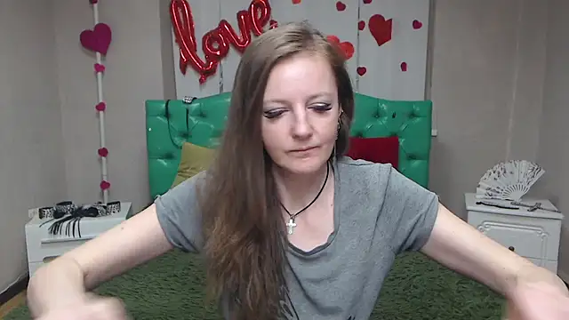 Snapshot of MeganPirs chatting on May 7, 5:18 pm MeganPirs online show from May 7, 5:18 pm