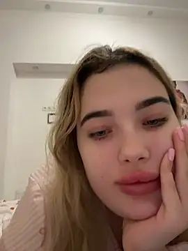 TiffanyCouture online show from March 1, 5:26 pm