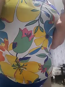 Belowa7364 online show from May 31, 3:36 am