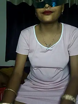 Snapshot of Sweet_Cpl_ chatting on May 24, 3:28 pm Sweet Cpl online show from May 24, 3:28 pm