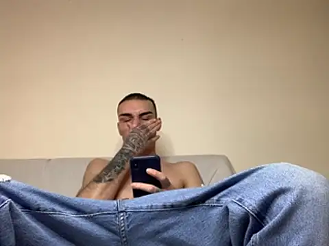 Snapshot of IamAlexei chatting on March 2, 9:16 am IamAlexei online show from March 2, 9:16 am