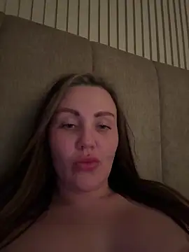 Snapshot of BustyNova chatting on February 25, 9:24 pm BustyNova online show from February 25, 9:24 pm