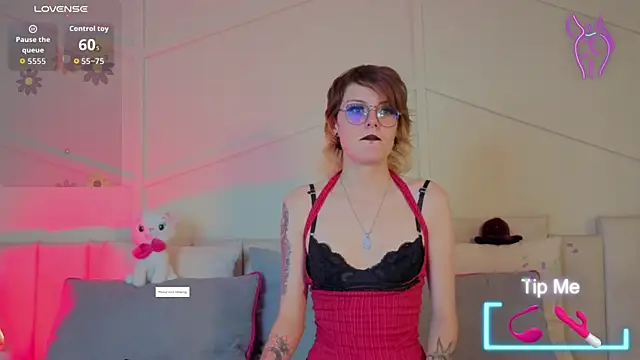 Snapshot of Rossie_huntt chatting on March 3, 1:28 pm Rossie huntt online show from March 3, 1:28 pm