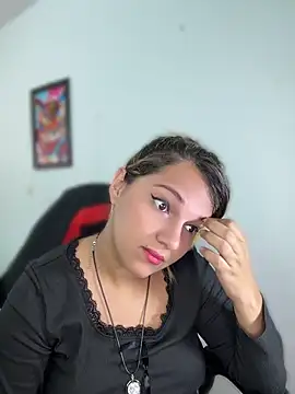 aurora bela online show from July 9, 11:58 am