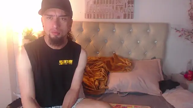 Rommen N Zoe online show from April 29, 1:43 am