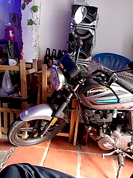 Snapshot of Lamonita05 chatting on March 3, 9:42 pm Lamonita05 online show from March 3, 9:42 pm