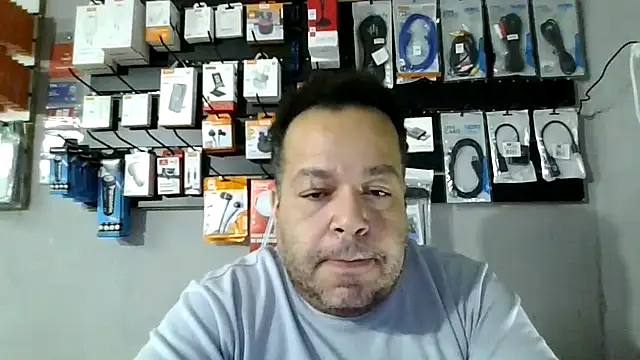 UrsoBissexualPauGrosso online show from April 17, 5:21 am