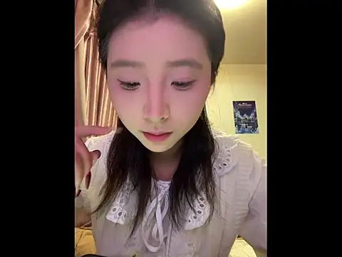 Y--F--LOVE online show from February 28, 4:19 pm