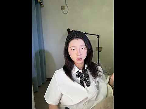 Y--F--LOVE online show from March 26, 4:12 pm