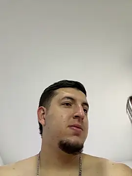 Snapshot of LiamAndEmma chatting on February 28, 3:46 pm LiamAndEmma online show from February 28, 3:46 pm