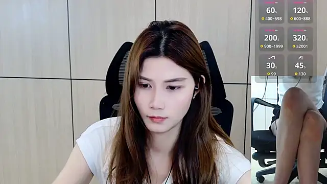 Snapshot of zhen-68 chatting on July 11, 1:41 am zhen-68 online show from July 11, 1:41 am
