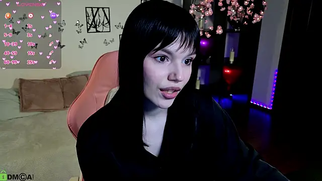 Snapshot of JanetCensley chatting on April 20, 9:45 am JanetCensley online show from April 20, 9:45 am