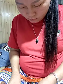 Snapshot of phay79 chatting on June 12, 12:48 pm phay79 online show from June 12, 12:48 pm