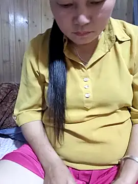 Snapshot of phay79 chatting on June 14, 4:36 am phay79 online show from June 14, 4:36 am