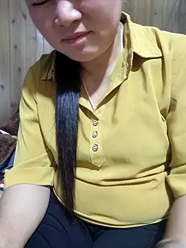 Snapshot of phay79 chatting on June 14, 4:42 pm phay79 online show from June 14, 4:42 pm