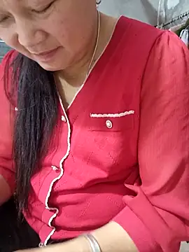 Snapshot of phay79 chatting on June 17, 2:29 pm phay79 online show from June 17, 2:29 pm