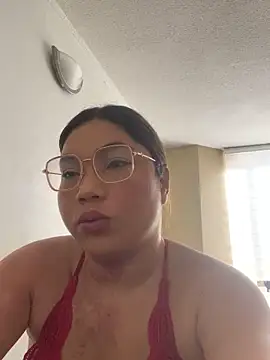 WHITEWOMEN 2 online show from March 9, 1:48 pm