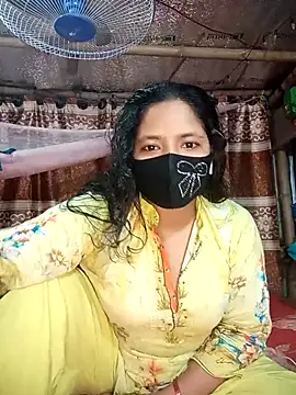 Snapshot of Nishit_pari-03 chatting on April 26, 7:11 pm Nishit pari-03 online show from April 26, 7:11 pm